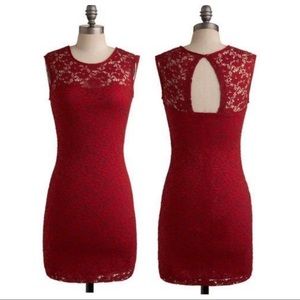 NWOT ModCloth Ruby Blooms Red Lace Dress M